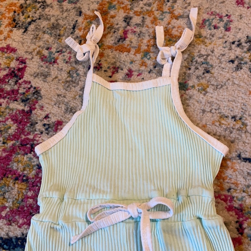 Mint romper 😍 - Picture 3 of 5